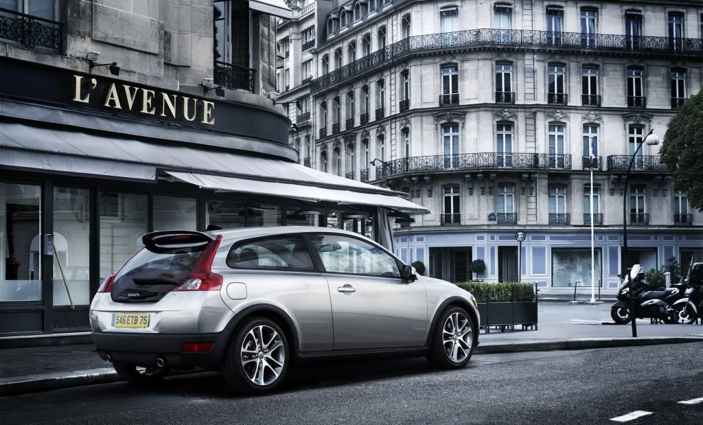 volvo_c30_concept_avenue-1920x1200.jpg