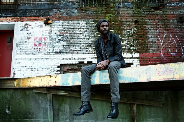 Gary Clark Jr. - Blak And Blu (Deluxe Version) (2012).zip