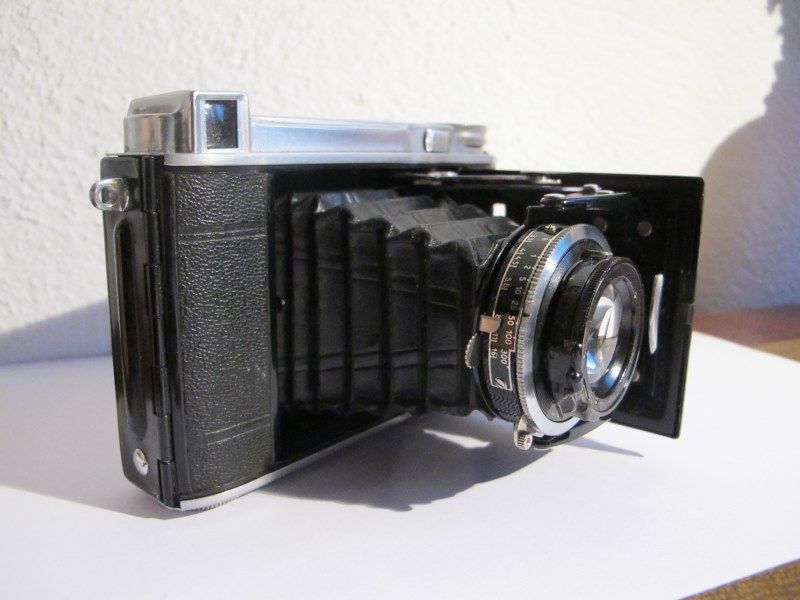 Voigtlander%20Bessa%2046%20Copier.jpg