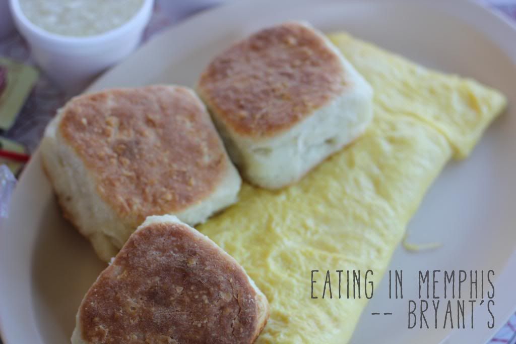 Ten Feet Off Beale - Eating in Memphis - Bryant's