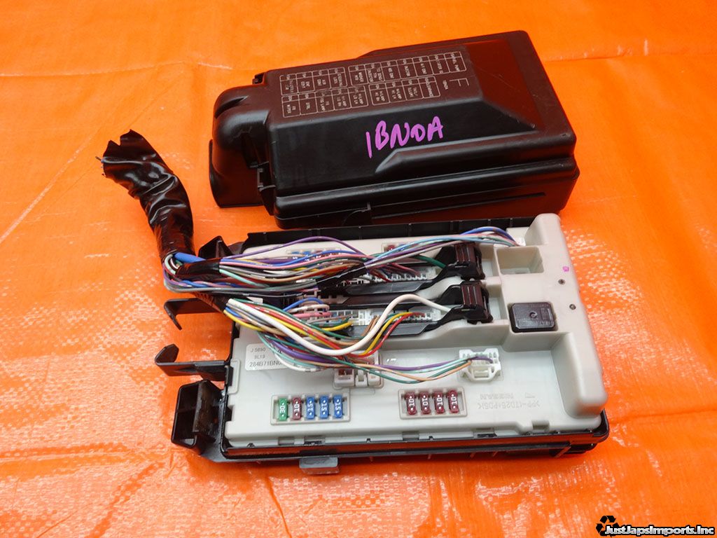 10 11 INFINITI G37 OEM IPDM CONTROLLER UNIT FUSE BOX G37S 370Z EX35