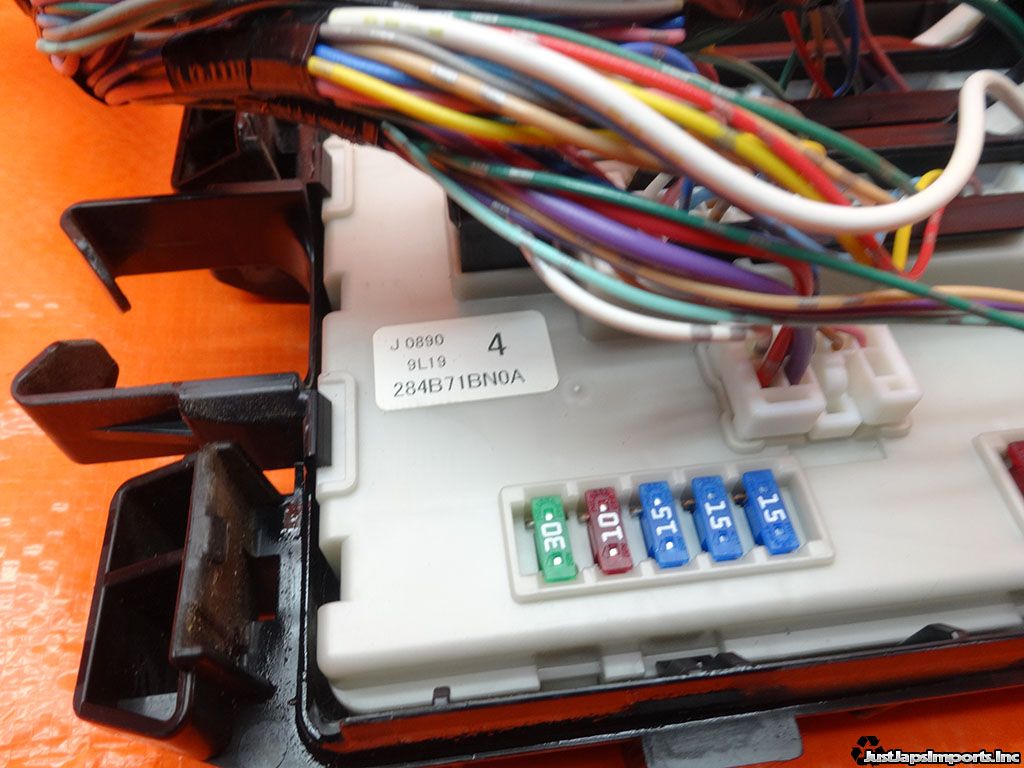 10 11 INFINITI G37 OEM IPDM CONTROLLER UNIT FUSE BOX G37S 370Z EX35