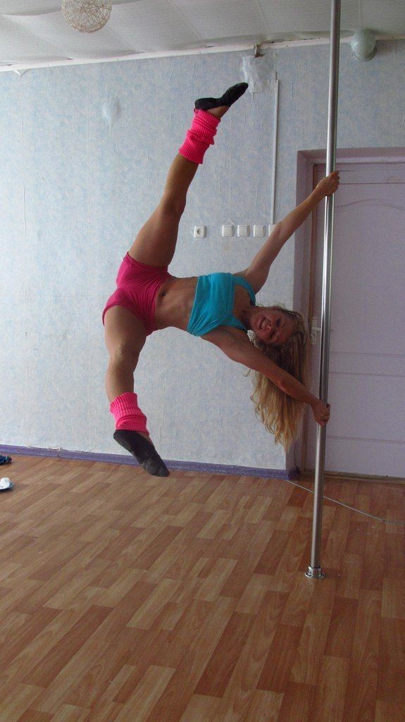 Chicas haciendo gimnasia y entrenadas [apto][+ de 225 fotos]